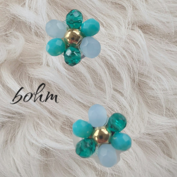 BOHM Boucles d’oreilles puce Fleur pierres bleues