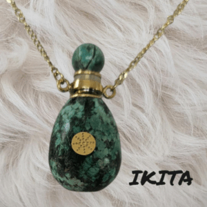 IKITA
Fiole à parfum en Apatite